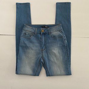 FASHION NOVA High‎ Waist Jeans